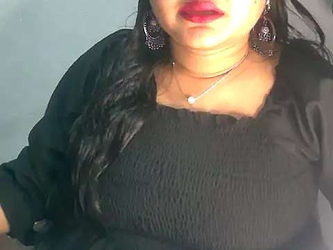 Snapshot of Saniya_K2 chatting on 02-25-26, 05:22 Saniya K2 online show from 02-25-26, 05:22