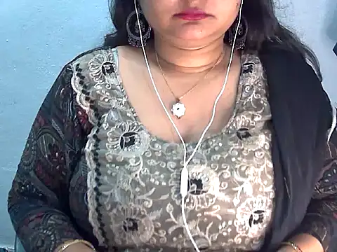 Snapshot of Saniya_K2 chatting on 04-29-26, 05:30 Saniya K2 online show from 04-29-26, 05:30