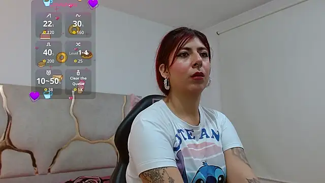 Snapshot of Sashaa_tay chatting on 02-23-26, 07:11 Sashaa tay online show from 02-23-26, 07:11