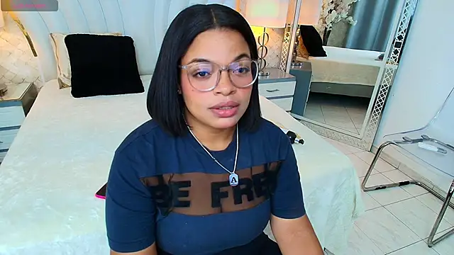 Snapshot of YazminJenner chatting on 04-24-26, 05:10 YazminJenner online show from 04-24-26, 05:10