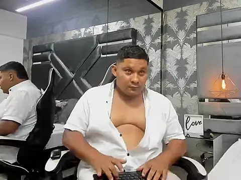 Snapshot of LaimCarterss chatting on 02-05-26, 01:16 LaimCarterss online show from 02-05-26, 01:16