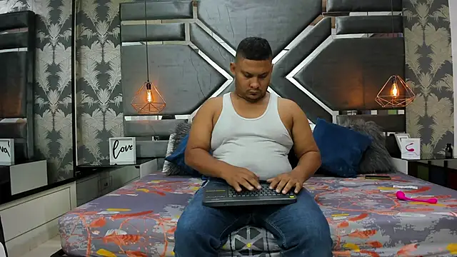 Snapshot of LaimCarterss chatting on 02-25-26, 12:48 LaimCarterss online show from 02-25-26, 12:48