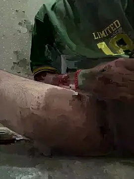 Snapshot of mr__thick chatting on 02-14-26, 06:15 mr thick online show from 02-14-26, 06:15