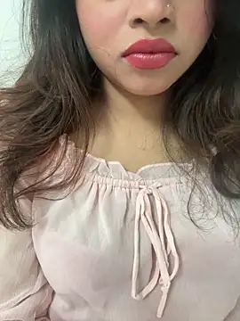 Snapshot of riya_sharma11 chatting on 02-18-26, 01:40 riya sharma11 online show from 02-18-26, 01:40