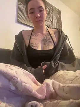 Snapshot of zoeelovee chatting on 02-27-26, 08:31 zoeelovee online show from 02-27-26, 08:31