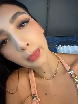 Snapshot of BadLilAngelXXX chatting on 04-21-26, 01:17 BadLilAngelXXX online show from 04-21-26, 01:17