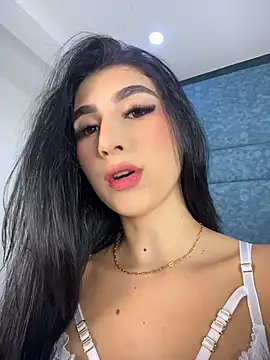 Snapshot of BadLilAngelXXX chatting on 05-15-26, 01:07 BadLilAngelXXX online show from 05-15-26, 01:07
