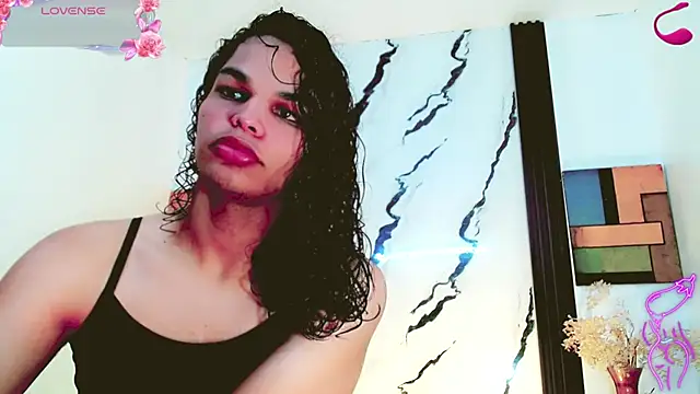 Snapshot of Zonce_shimer chatting on 08-08-26, 03:52 Zonce shimer online show from 08-08-26, 03:52