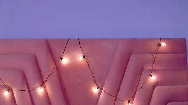 Snapshot of ThinPrincesss chatting on 02-08-26, 01:14 ThinPrincesss online show from 02-08-26, 01:14