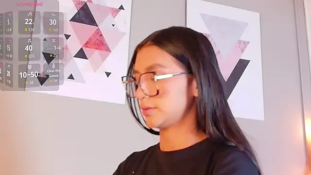 Snapshot of ThinPrincesss chatting on 02-21-26, 12:50 ThinPrincesss online show from 02-21-26, 12:50