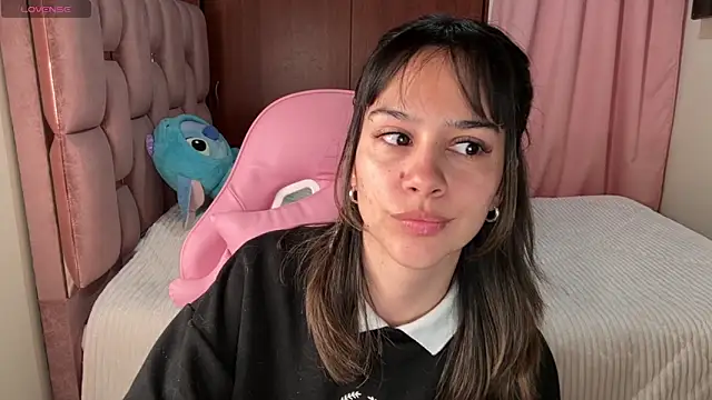 Snapshot of Zaphiroo_10 chatting on 02-25-26, 10:52 Zaphiroo 10 online show from 02-25-26, 10:52