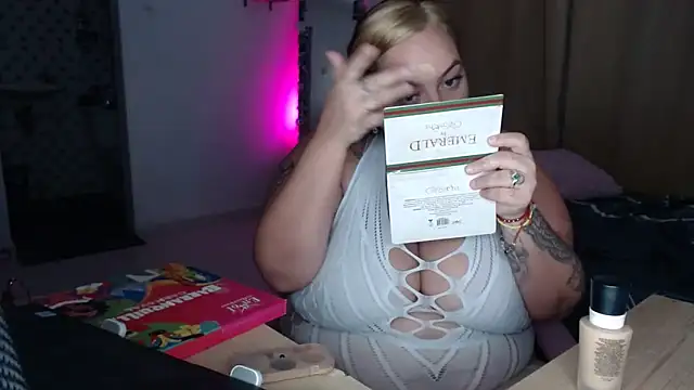 Angiegranados online show from 04-19-26, 04:23