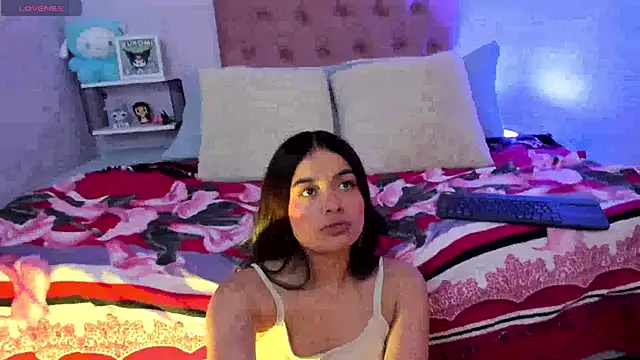 Snapshot of SophieAdamst chatting on 02-17-26, 09:10 SophieAdamst online show from 02-17-26, 09:10