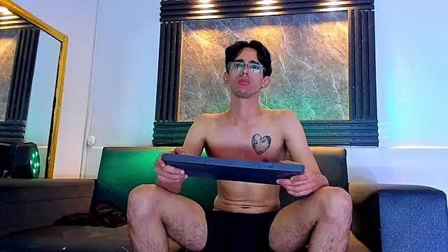 Snapshot of Wonka_1 chatting on 02-07-26, 04:38 Wonka 1 online show from 02-07-26, 04:38