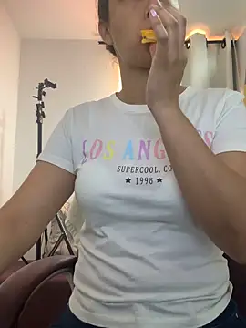 Snapshot of MiaAllure chatting on 02-12-26, 02:23 MiaAllure online show from 02-12-26, 02:23