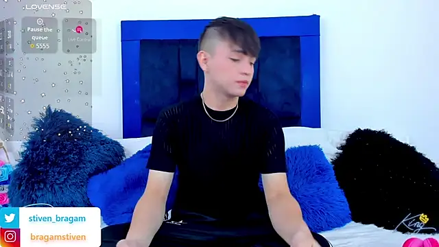 Snapshot of BRAGAM_ chatting on 02-21-26, 02:07 BRAGAM online show from 02-21-26, 02:07