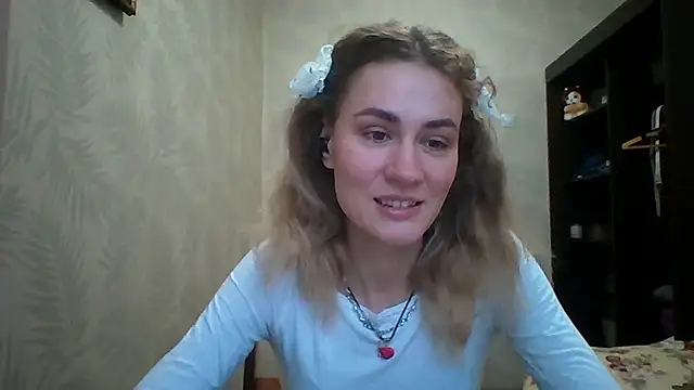 Snapshot of DeanneGilcher chatting on 02-19-26, 09:27 DeanneGilcher online show from 02-19-26, 09:27