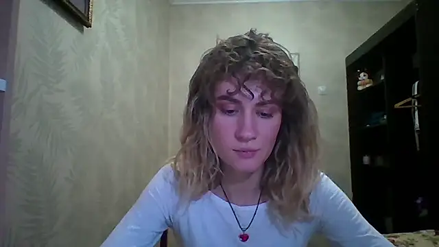 Snapshot of DeanneGilcher chatting on 02-20-26, 02:17 DeanneGilcher online show from 02-20-26, 02:17