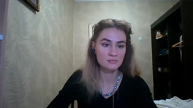Snapshot of DeanneGilcher chatting on 03-01-26, 02:52 DeanneGilcher online show from 03-01-26, 02:52
