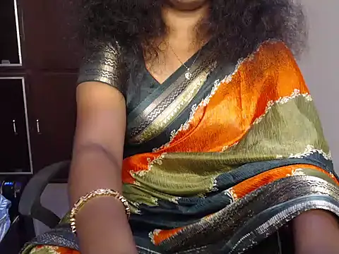 VixenNandhu online show from 04-12-26, 06:13
