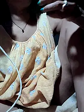 Sweet-runi online show from 04-12-26, 02:00