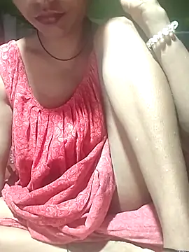 Snapshot of Sweet-runi chatting on 04-28-26, 04:56 Sweet-runi online show from 04-28-26, 04:56