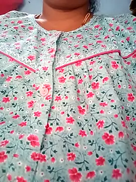 Snapshot of kannadagirlramya chatting on 07-12-26, 11:23 kannadagirlramya online show from 07-12-26, 11:23