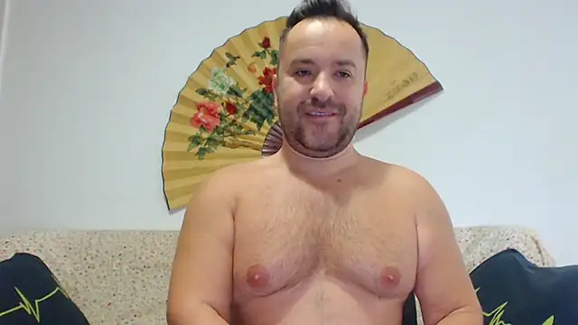 Snapshot of Hairy9inch chatting on 06-22-26, 06:43 Hairy9inch online show from 06-22-26, 06:43