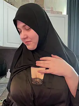 BunnyMelon online show from 04-12-26, 01:27