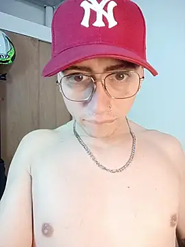 Snapshot of Emmanuel_Lust chatting on 02-27-26, 12:16 Emmanuel Lust online show from 02-27-26, 12:16