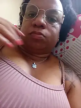 Snapshot of Mineirasafada2026 chatting on 02-18-26, 07:10 Mineirasafada2026 online show from 02-18-26, 07:10