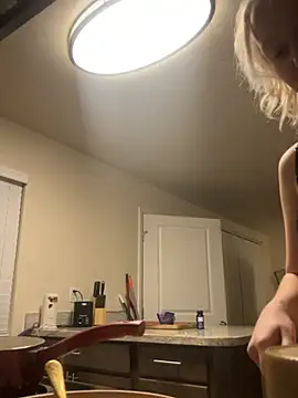 Marilynxo online show from 02-16-26, 06:31