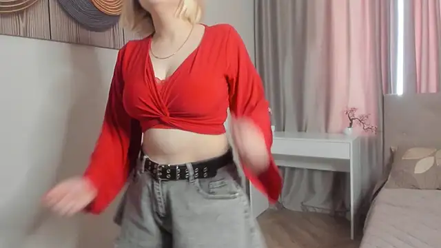 Snapshot of MariamGravert chatting on 02-07-26, 07:45 MariamGravert online show from 02-07-26, 07:45