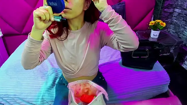 Snapshot of NinaaDark chatting on 02-25-26, 09:24 NinaaDark online show from 02-25-26, 09:24