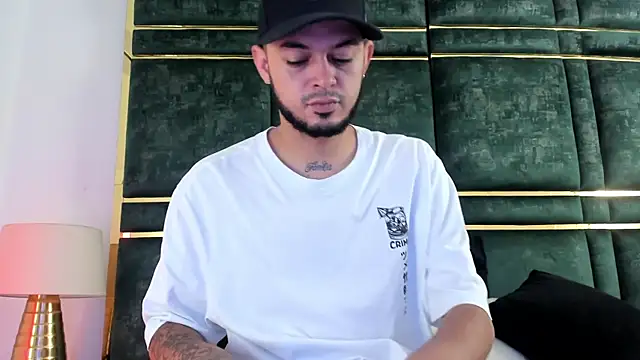 GaelyCoral online show from 04-19-26, 12:15