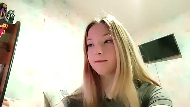 Snapshot of TiaBIanks chatting on 03-03-26, 08:09 TiaBIanks online show from 03-03-26, 08:09