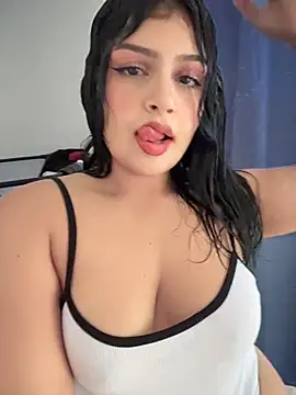 Snapshot of kloe_sexxxy chatting on 02-28-26, 06:09 kloe sexxxy online show from 02-28-26, 06:09