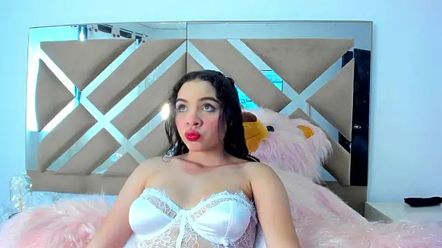 Snapshot of KimSantos chatting on 02-28-26, 07:37 KimSantos online show from 02-28-26, 07:37