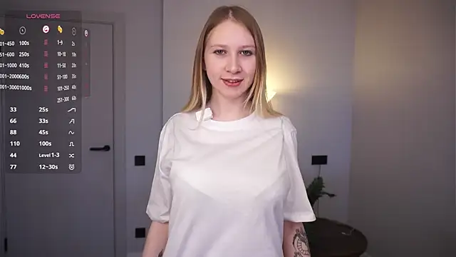 Snapshot of MiHabeck chatting on 02-21-26, 06:14 MiHabeck online show from 02-21-26, 06:14