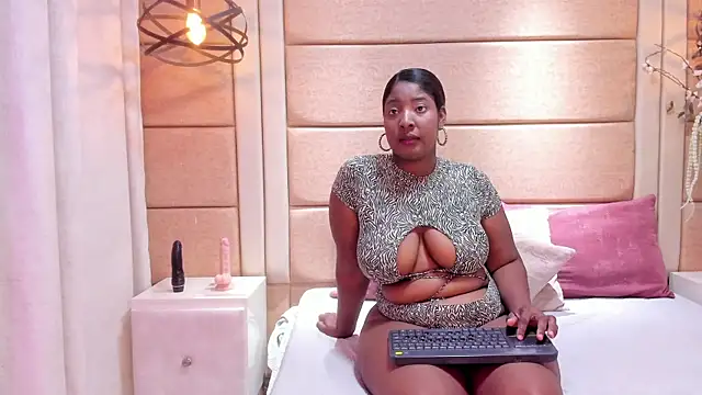 Snapshot of AprilMonroe chatting on 02-27-26, 04:12 AprilMonroe online show from 02-27-26, 04:12