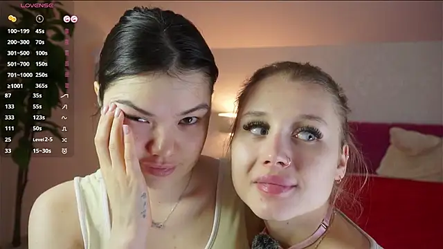 Snapshot of BertaForth chatting on 02-07-26, 07:23 BertaForth online show from 02-07-26, 07:23