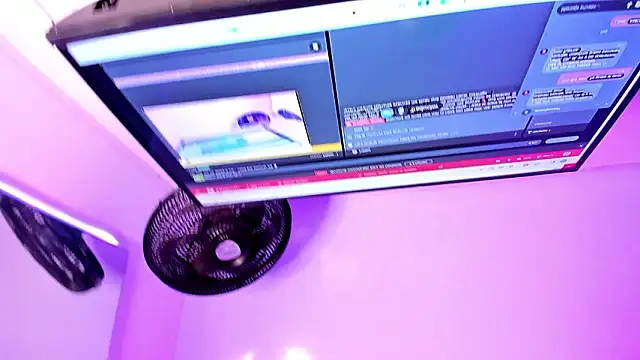 Snapshot of Madison_Rosee chatting on 02-27-26, 11:21 Madison Rosee online show from 02-27-26, 11:21