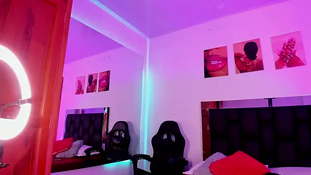 Madison Rosee online show from 04-03-26, 01:58