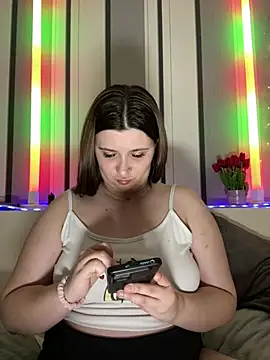 Snapshot of lipsi_vikki chatting on 02-07-26, 07:39 lipsi vikki online show from 02-07-26, 07:39