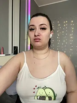 Snapshot of lipsi_vikki chatting on 02-25-26, 07:40 lipsi vikki online show from 02-25-26, 07:40