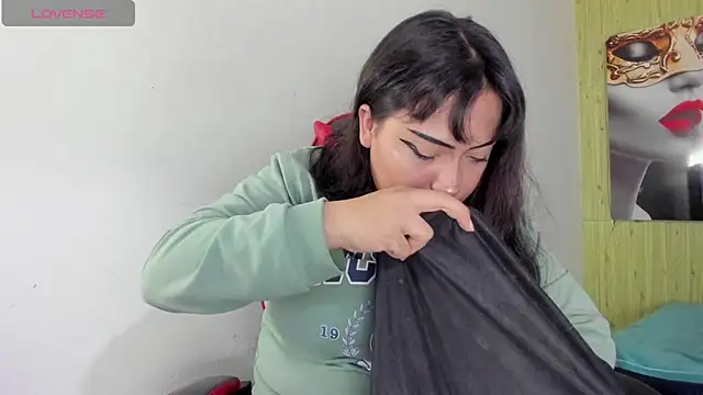 peachy hot online show from 04-17-26, 05:10