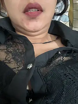 Snapshot of raavigirl chatting on 07-04-26, 06:36 raavigirl online show from 07-04-26, 06:36