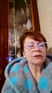 SophieBurns online show from 02-11-26, 02:22