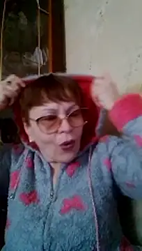 SophieBurns online show from 03-15-26, 01:06