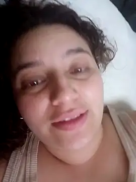 MajoArias online show from 02-10-26, 07:56